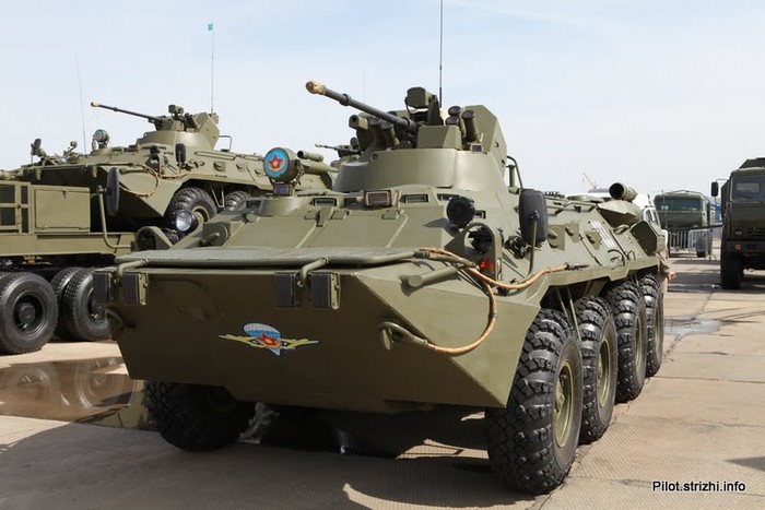 Xe bọc thép BTR-82A của Nga